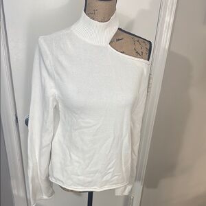 R+A size small White Asymmetrical Turtleneck Sweater